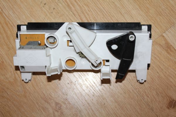 DACİA LOGAN KLİMA PANELİ ORİJİNAL YEDEK PARÇA_722